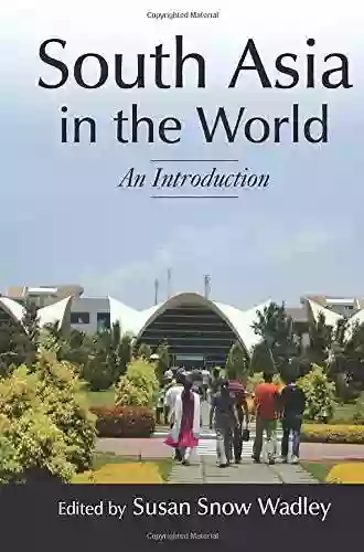 East Asia in the World: An Introduction (Foundations in Global Studies)