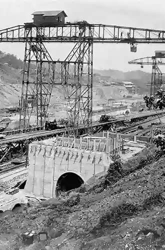 The Building Of The Panama Canal In Historic Photographs