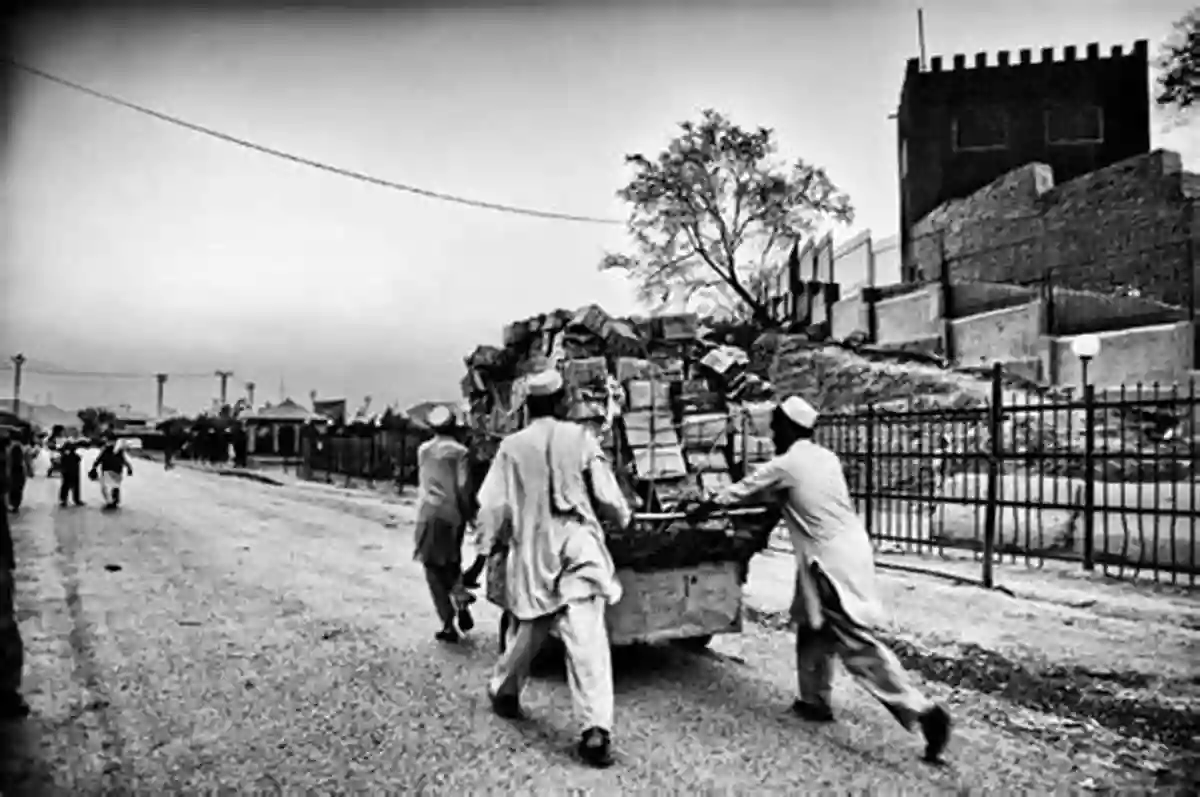 A Bustling Marketplace In The Pakistan Afghan Borderland The Pakistan Afghan Borderland: Pashtun Tribes Descending Into Extremism