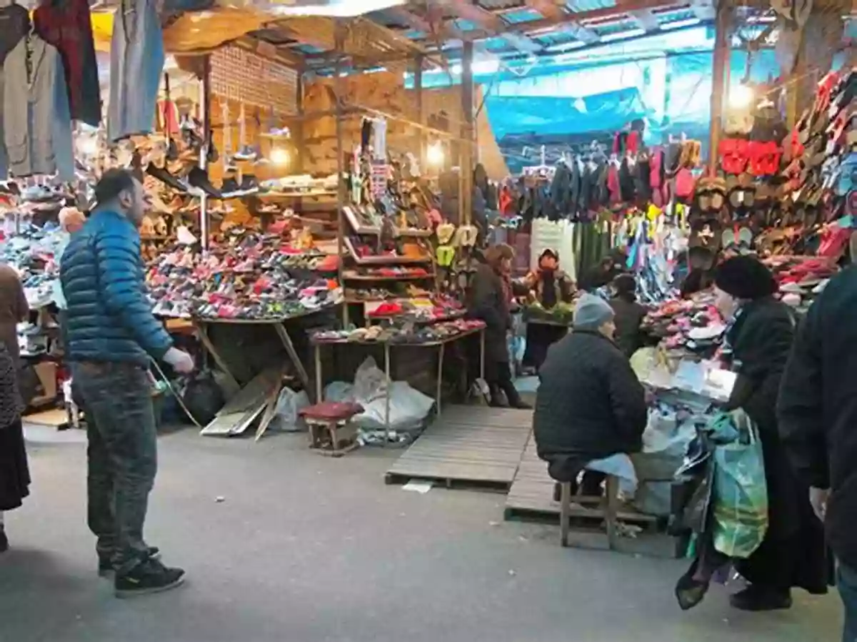 Busy Informal Market Informal Markets And Trade In Central Asia And The Caucasus (Central Asian Studies)