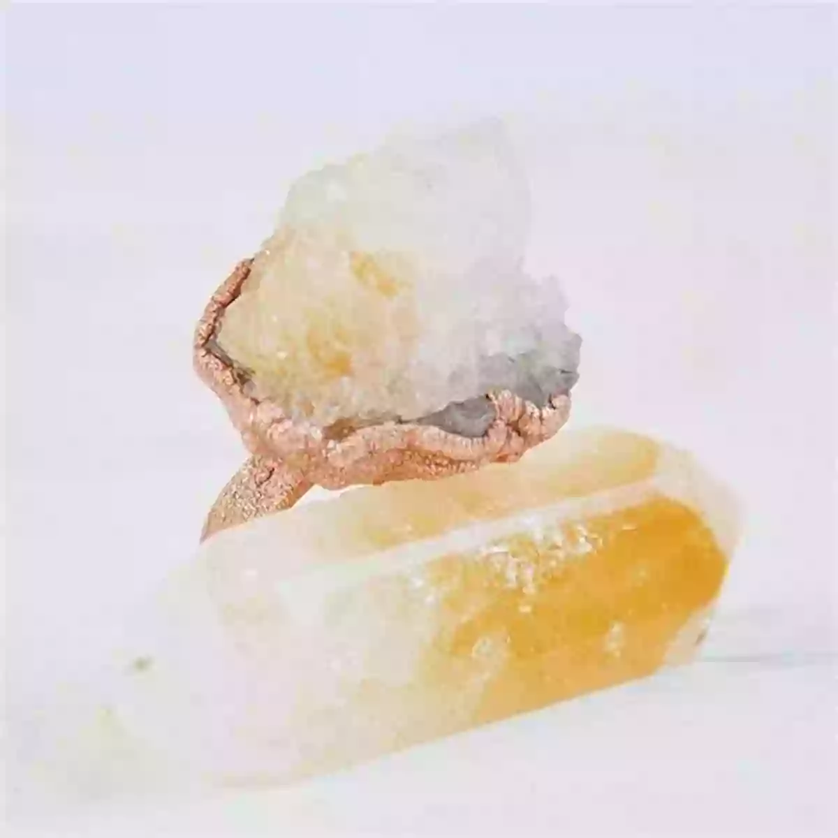 Citrine The Crystal Of Abundance Crystals For Positive Manifestation: A Practical Sourcebook Of 100 Crystals