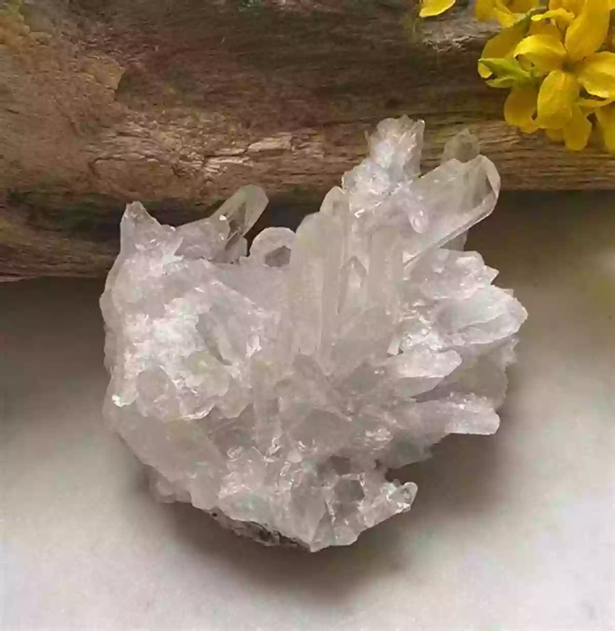 Clear Quartz The Master Healer Crystals For Positive Manifestation: A Practical Sourcebook Of 100 Crystals