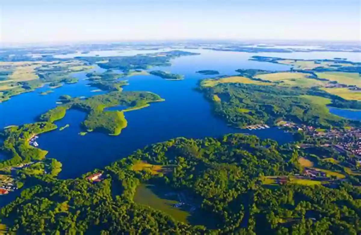 Experience The Serenity Of The Masurian Lake District Polish River Basins And Lakes Part II: Biological Status And Water Management (The Handbook Of Environmental Chemistry 87)