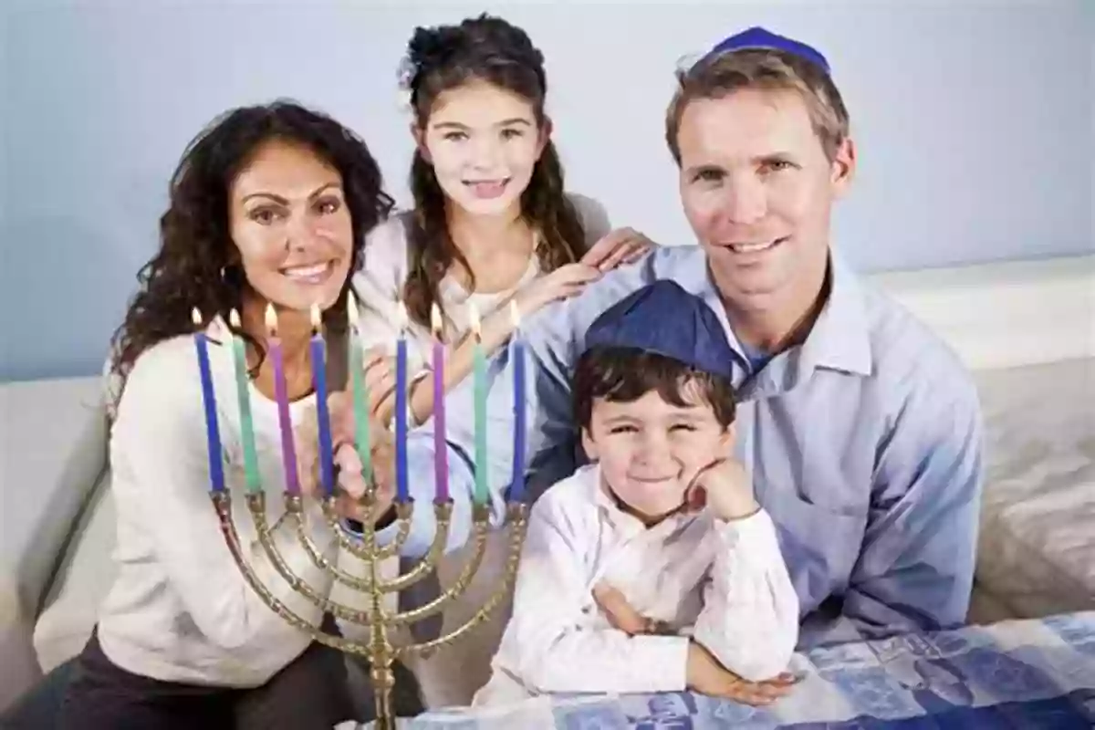 Happy Jewish Family Celebrating A Festival Jewish Families (Key Words In Jewish Studies 4)