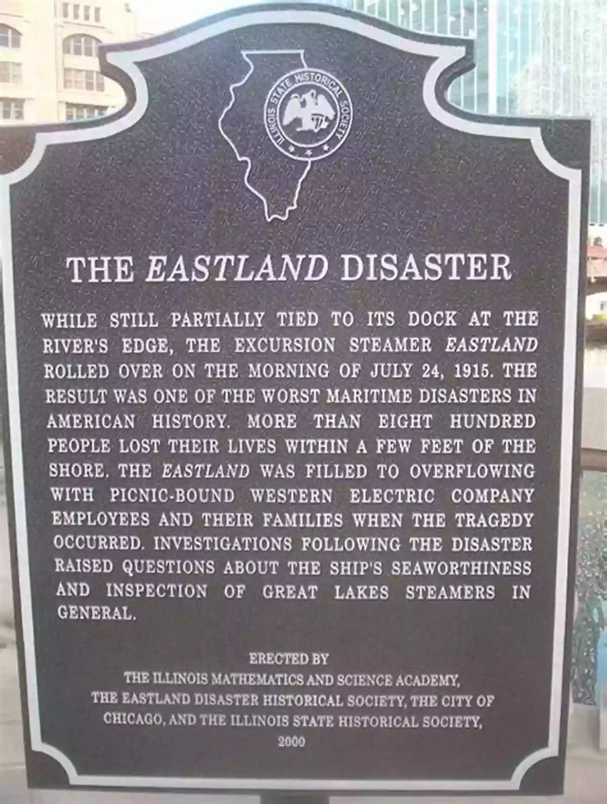 Historical Marker Remembering The Eastland Disaster The Eastland Disaster (Images Of America)