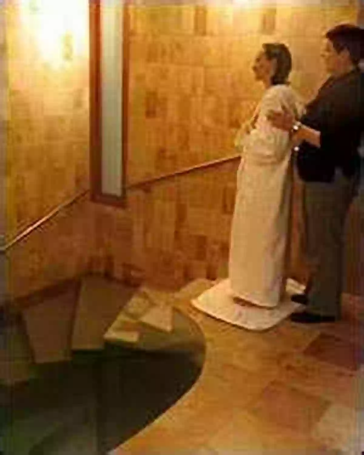 Jewish Women Preparing For Mikvah Immersion Jewish Families (Key Words In Jewish Studies 4)