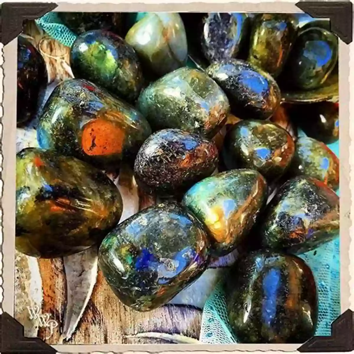 Labradorite The Magic Enhancer Crystals For Positive Manifestation: A Practical Sourcebook Of 100 Crystals