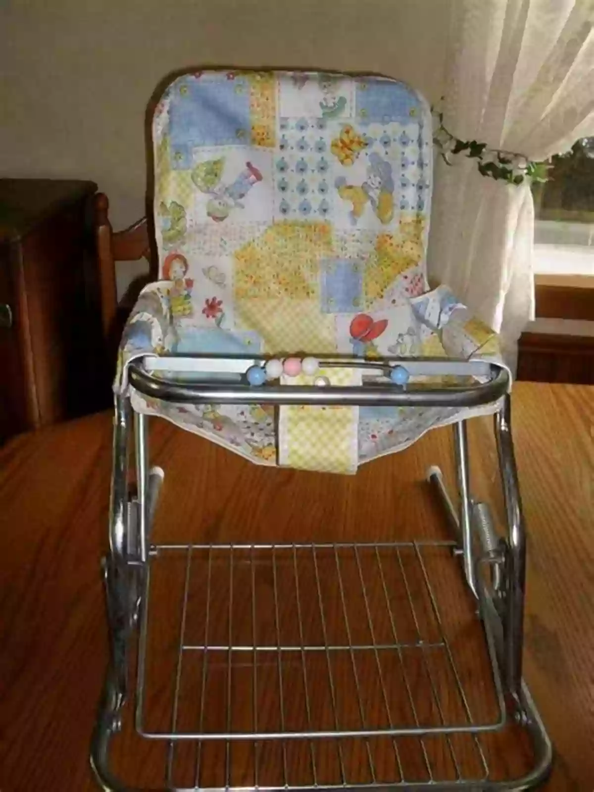 Messy But Happy Enjoying A Meal In A 70s Highchair First 100 Words From The 70s (Highchair U)