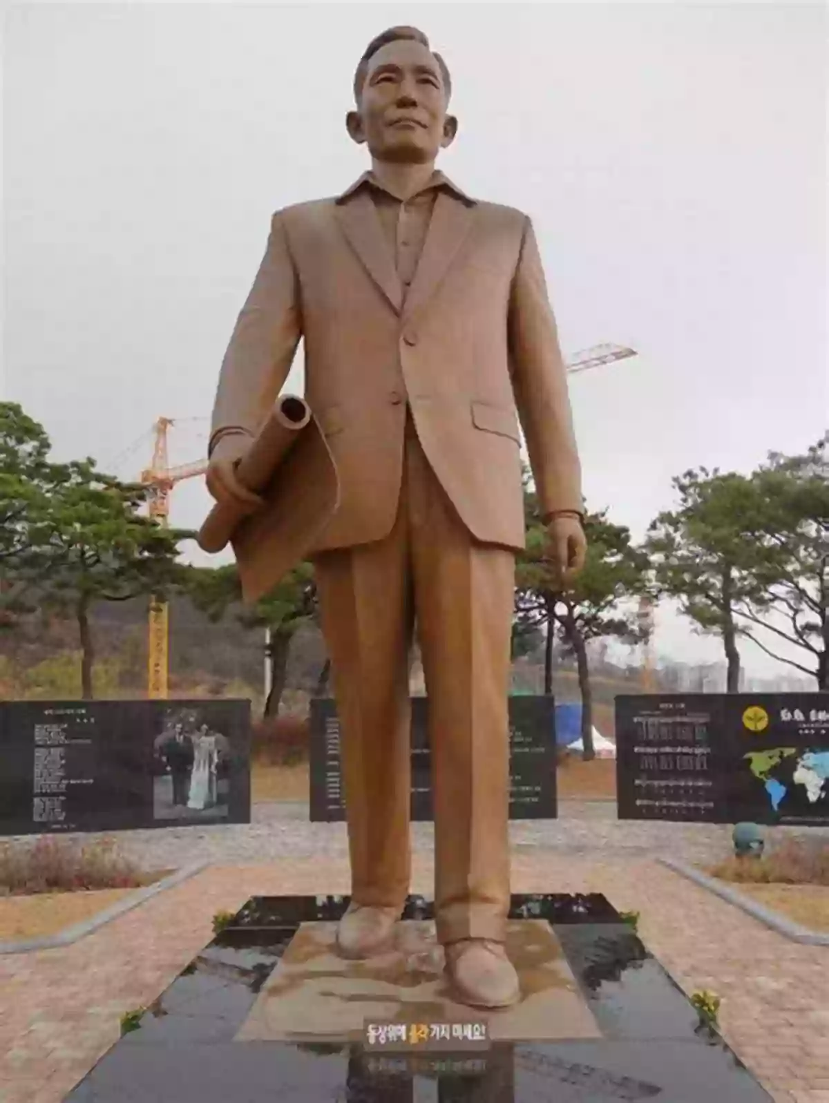 Park Chung Hee Statue Korea S Development Under Park Chung Hee (Routledge/Asian Studies Association Of Australia (ASAA) East Asian Series)