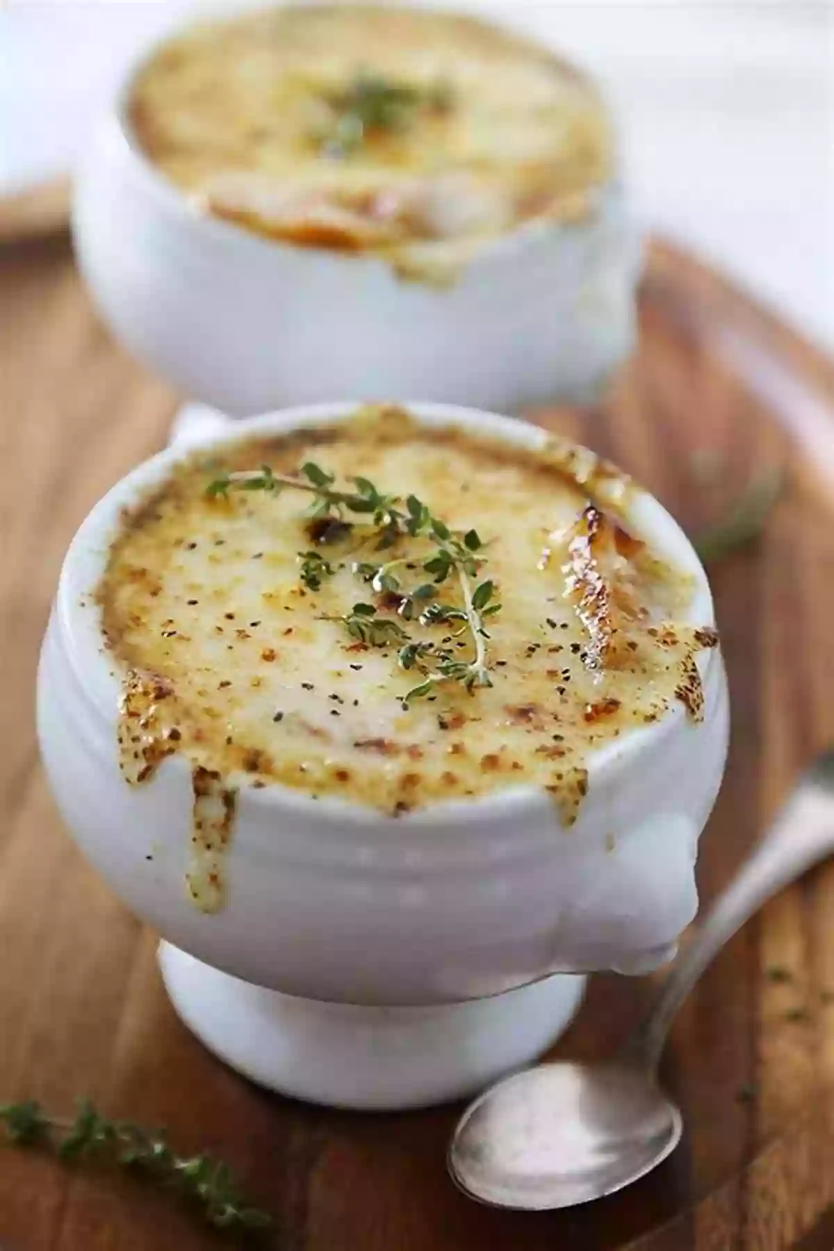 Quick And Easy French Onion Soup Recipe With Caramelized Onions, Rich Beef Broth, And Melted Cheese Fast And Easy French Cooking For Busy People : Yes You CAN Do It (French Cuisine French Recipes French Cooking At Home French Cooking French Onion Soup European Recipes European Cuisine Crepes)