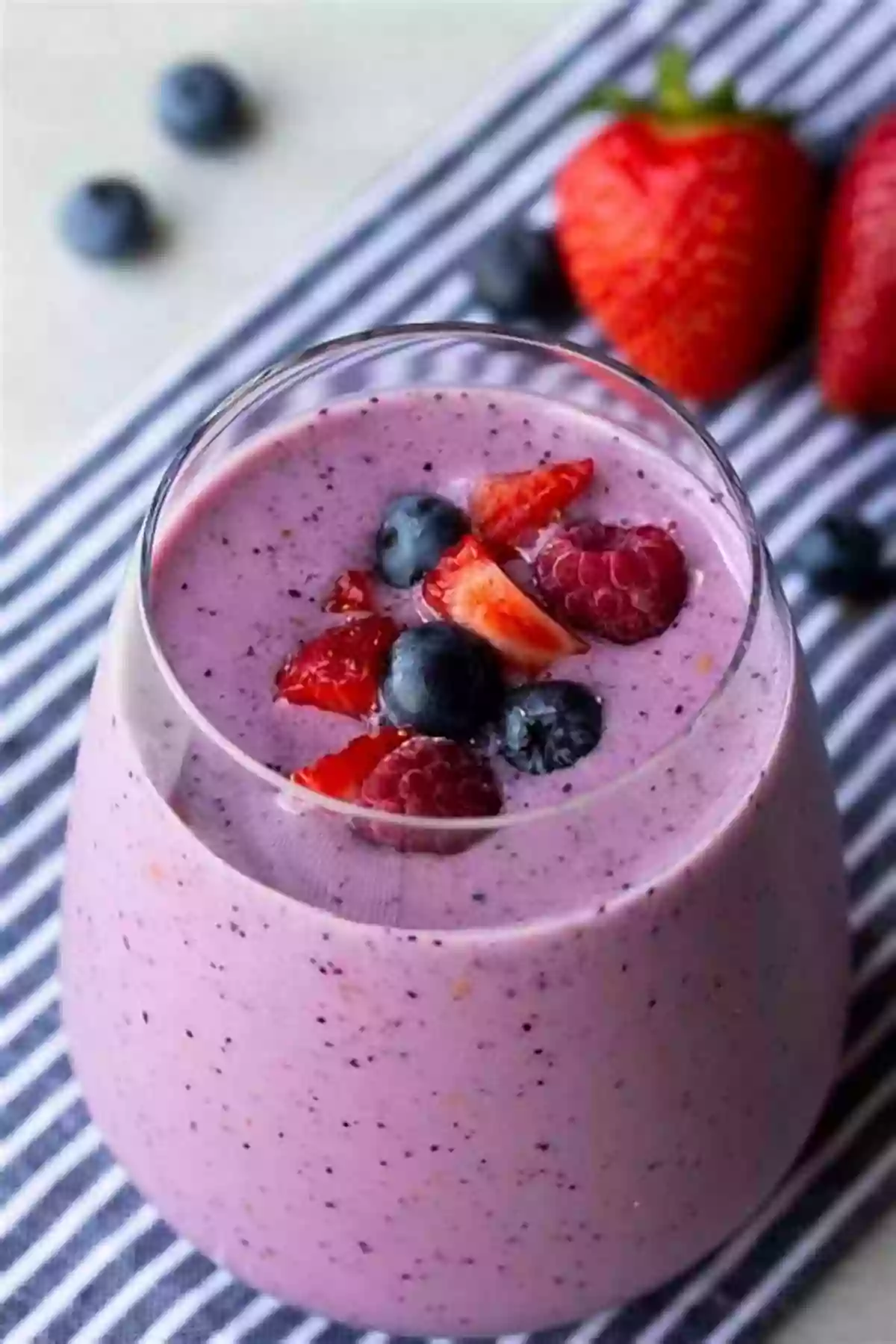 Refreshing HCG Berry Smoothie Recipe HCG Diet Cookbook: Simple HCG Recipes For A Healthier